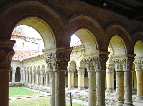 Klooster in Santillana Klooster in Santillana